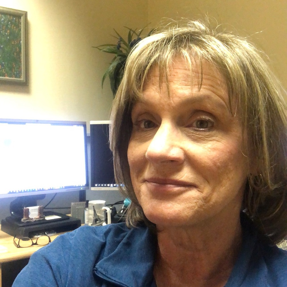 Meet your Posher, Denise